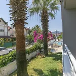 Club Ako מלון